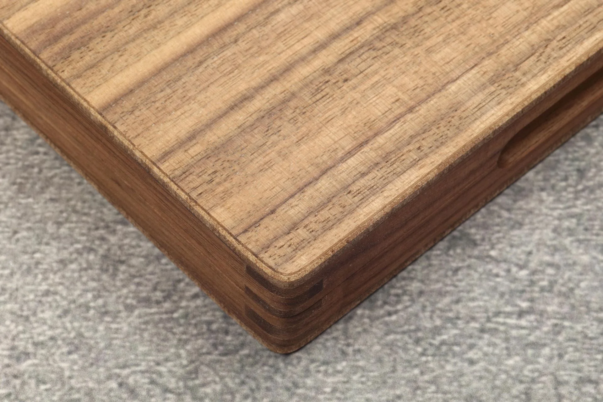 Backgammon de voyage en bois marqueté - Magnétique - Noyer - Image 3