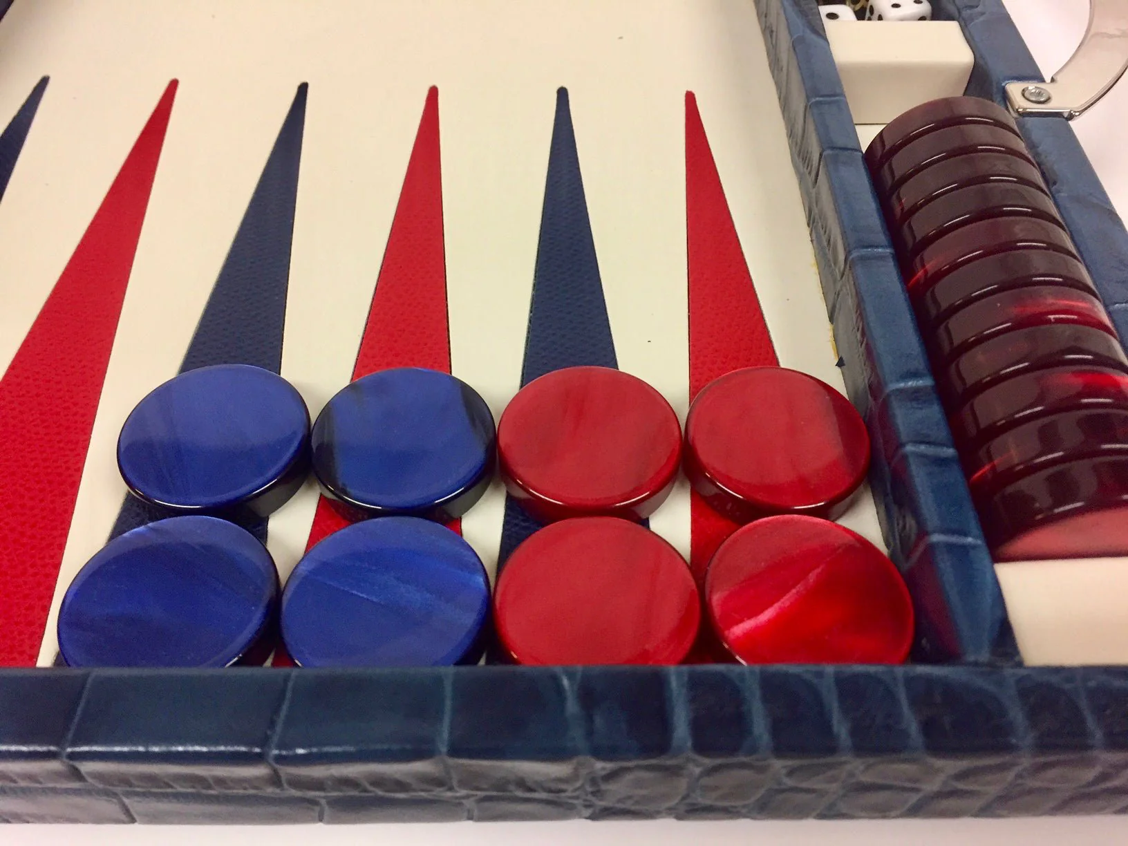 Backgammon en Cuir véritable MM - Bleu croco - Renzo Romagnoli - Image 4