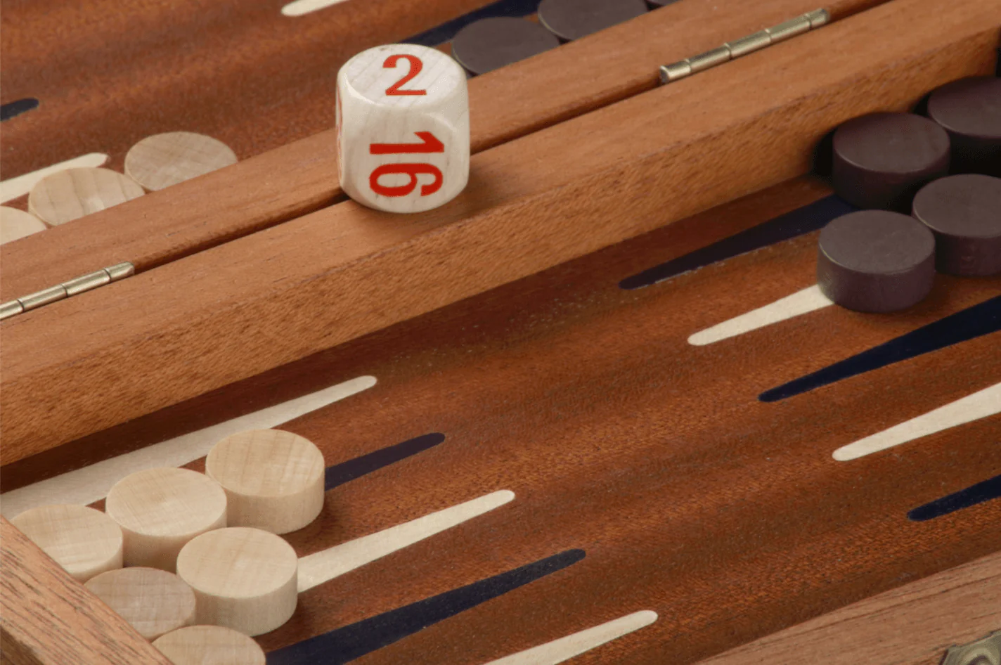 Backgammon de voyage en bois marqueté - Magnétique - Acajou - Image 3