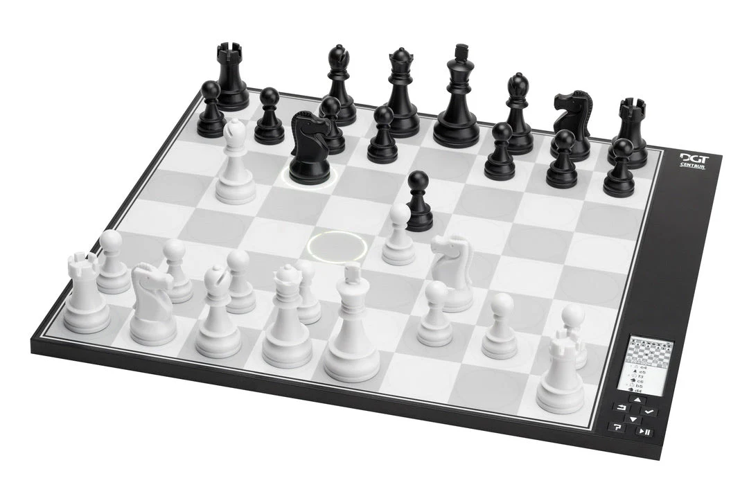 Ensemble jeu d'échecs Centaur + Housse de transport  - DGT - Image 2