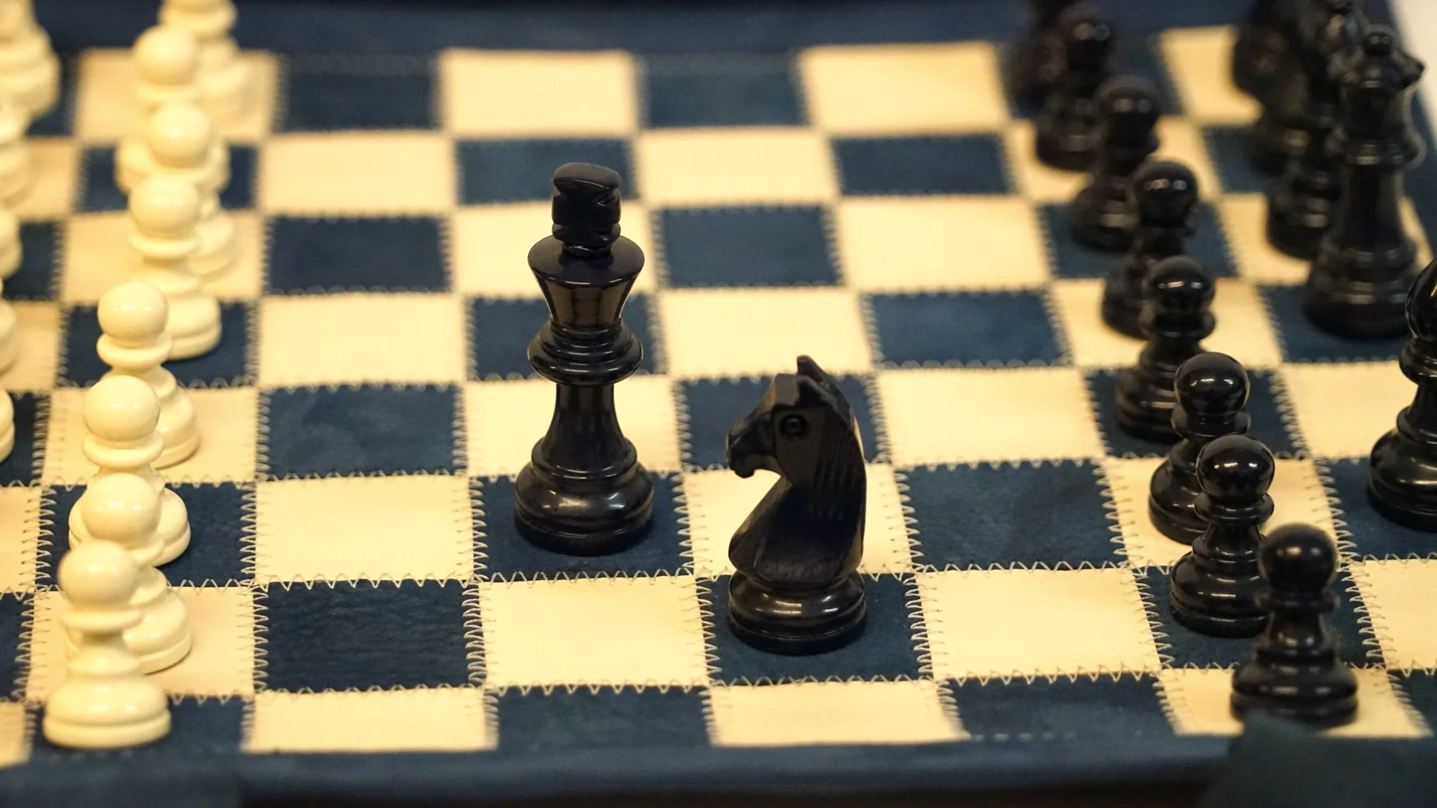 Ensemble jeu d'échecs en cuir - magnétique - Bleu - mélia games