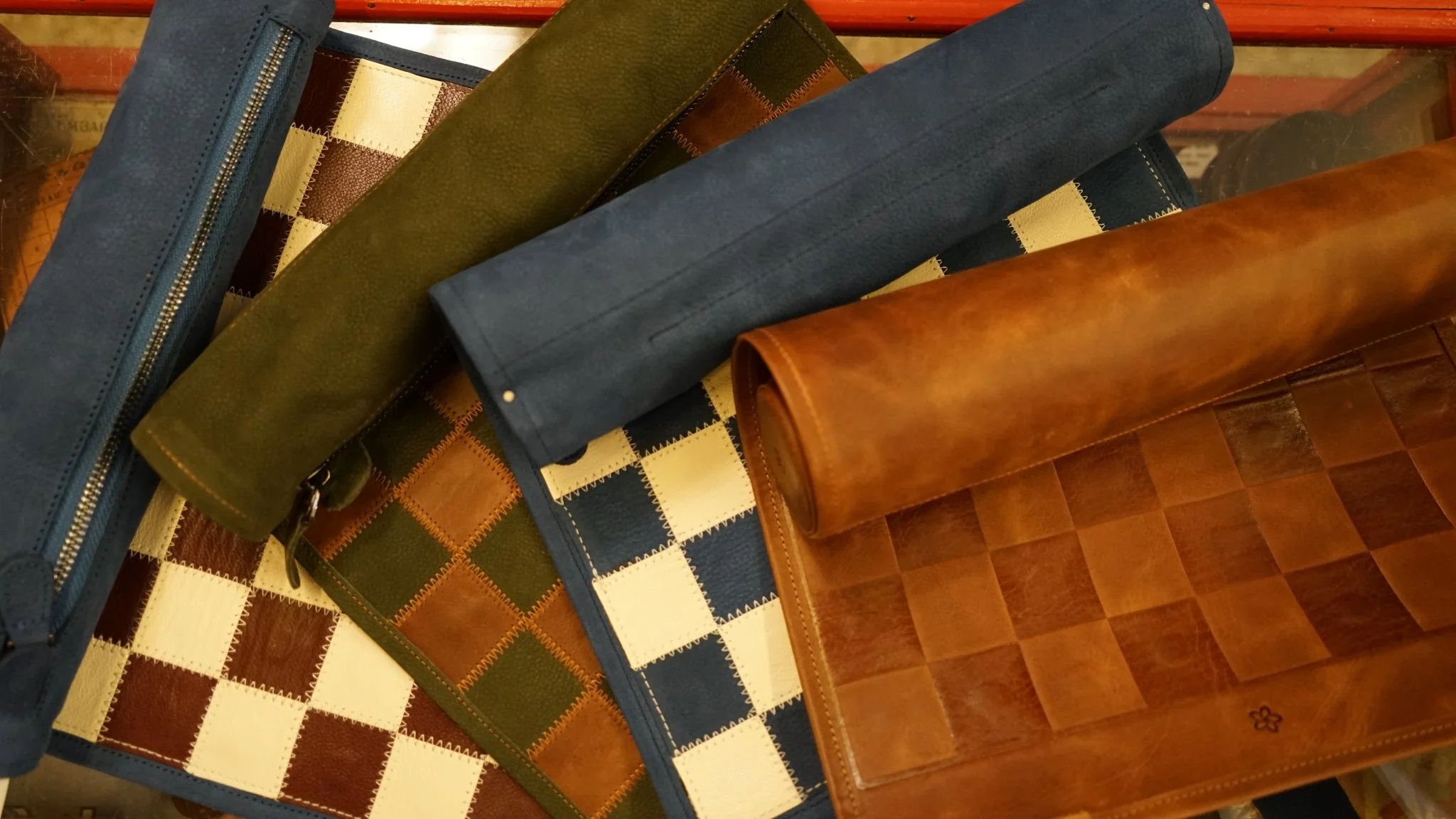 Ensemble jeu d'échecs en cuir - magnétique - Vert - mélia games - Image 7
