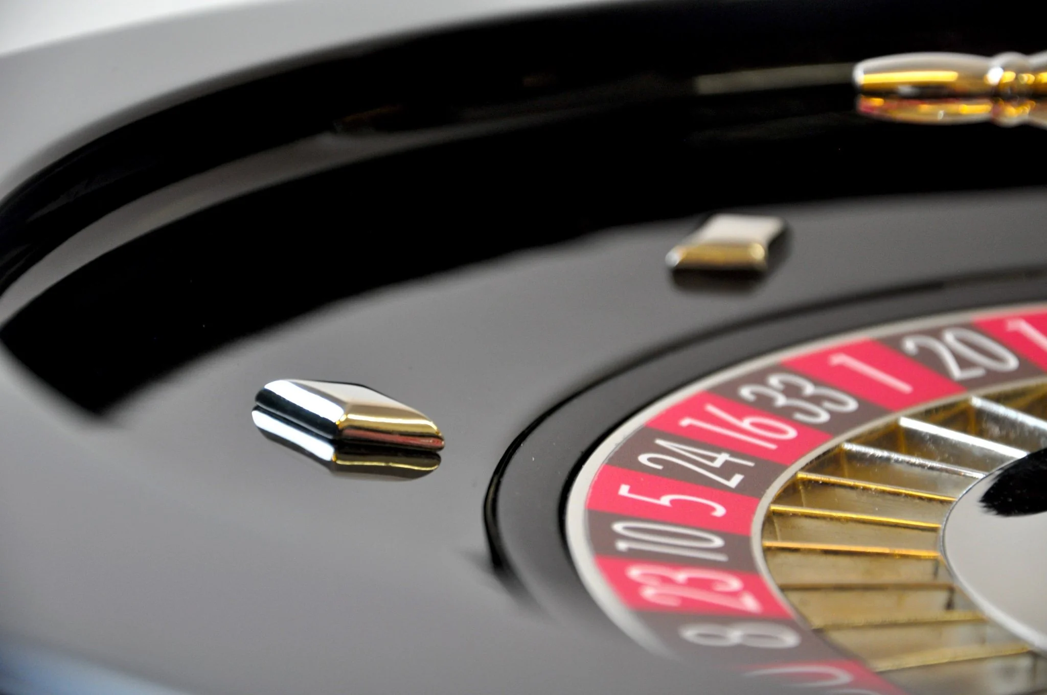 Roulette en Bois - Laquée Noir - 45 cm - Image 5